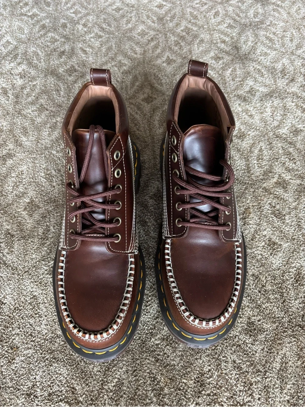 Dr. Martens smooth dark